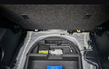 Toyota Vitz, 2019 год, 960 000 рублей, 6 фотография