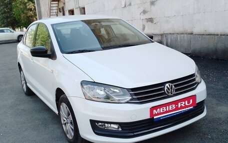 Volkswagen Polo VI (EU Market), 2019 год, 1 350 000 рублей, 2 фотография