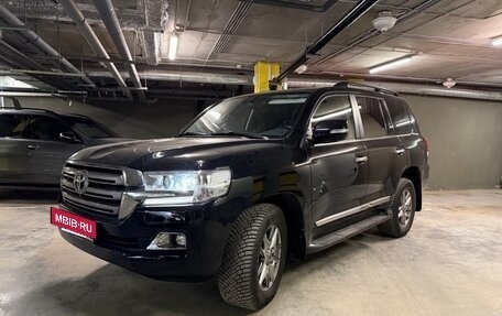 Toyota Land Cruiser 200, 2015 год, 5 450 000 рублей, 2 фотография