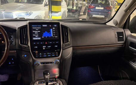 Toyota Land Cruiser 200, 2015 год, 5 450 000 рублей, 10 фотография