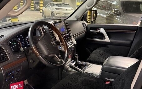 Toyota Land Cruiser 200, 2015 год, 5 450 000 рублей, 7 фотография