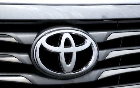 Toyota RAV4, 2011 год, 1 499 000 рублей, 10 фотография
