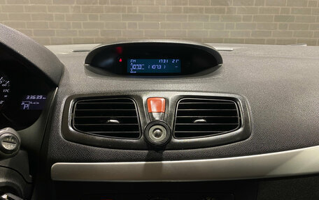 Renault Fluence I, 2011 год, 640 000 рублей, 8 фотография