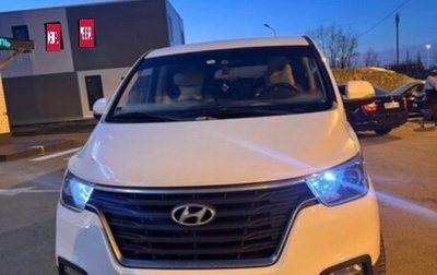Hyundai H-1 II рестайлинг, 2018 год, 3 100 000 рублей, 1 фотография