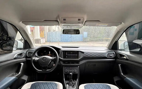 Volkswagen T-Cross I, 2023 год, 1 163 600 рублей, 9 фотография