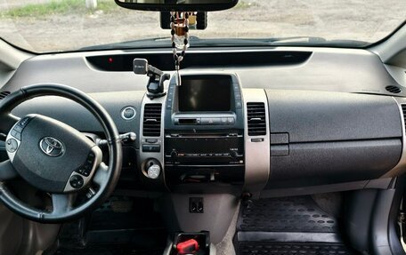 Toyota Prius, 2007 год, 880 000 рублей, 22 фотография