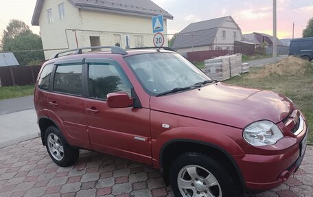 Chevrolet Niva I рестайлинг, 2011 год, 497 000 рублей, 5 фотография