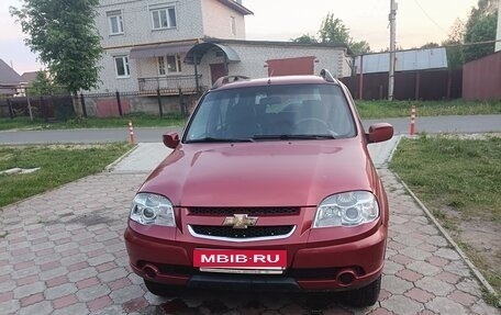 Chevrolet Niva I рестайлинг, 2011 год, 497 000 рублей, 4 фотография