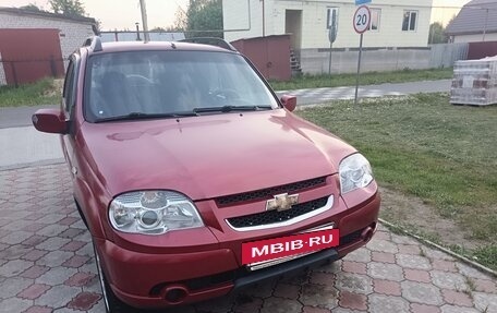Chevrolet Niva I рестайлинг, 2011 год, 497 000 рублей, 7 фотография
