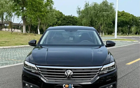 Volkswagen Lavida, 2022 год, 1 080 000 рублей, 2 фотография