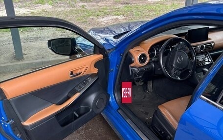 Lexus IS III, 2021 год, 3 900 000 рублей, 7 фотография