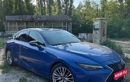 Lexus IS III, 2021 год, 3 900 000 рублей, 3 фотография