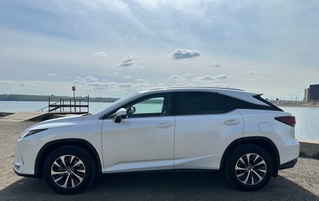 Lexus RX IV рестайлинг, 2021 год, 4 950 000 рублей, 15 фотография