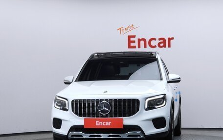 Mercedes-Benz GLB, 2026 год, 2 300 000 рублей, 2 фотография