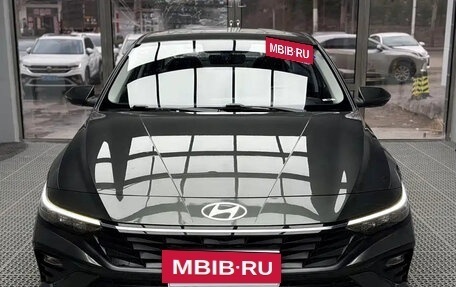 Hyundai Elantra, 2023 год, 1 370 000 рублей, 3 фотография