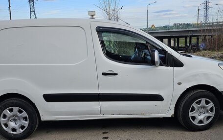 Peugeot Partner II рестайлинг 2, 2014 год, 520 000 рублей, 4 фотография