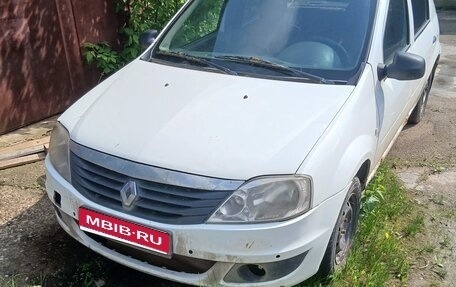 Renault Logan I, 2015 год, 245 000 рублей, 1 фотография