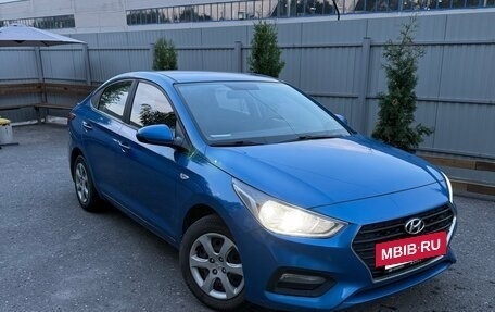 Hyundai Solaris II рестайлинг, 2017 год, 1 150 000 рублей, 2 фотография