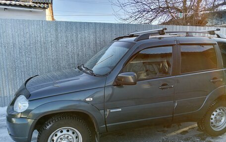 Chevrolet Niva I рестайлинг, 2014 год, 750 000 рублей, 2 фотография