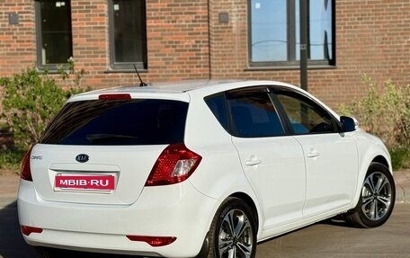 KIA cee'd I рестайлинг, 2011 год, 865 000 рублей, 9 фотография
