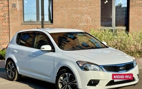 KIA cee'd I рестайлинг, 2011 год, 865 000 рублей, 12 фотография