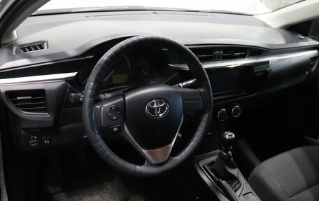 Toyota Corolla, 2014 год, 1 275 000 рублей, 6 фотография