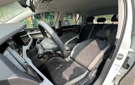 Volkswagen Golf VIII, 2023 год, 1 216 000 рублей, 13 фотография