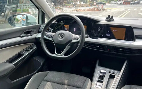 Volkswagen Golf VIII, 2023 год, 1 216 000 рублей, 15 фотография