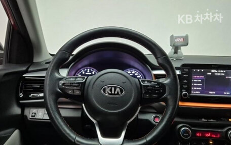 KIA Stonic, 2019 год, 1 350 000 рублей, 8 фотография