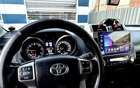 Toyota Land Cruiser Prado 150 рестайлинг 2, 2013 год, 2 890 000 рублей, 6 фотография