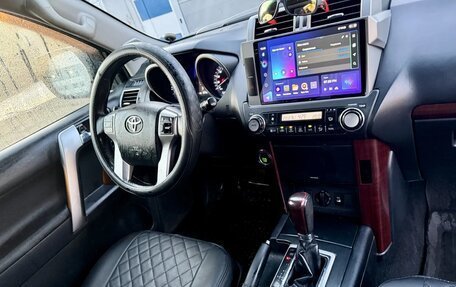 Toyota Land Cruiser Prado 150 рестайлинг 2, 2013 год, 2 890 000 рублей, 16 фотография
