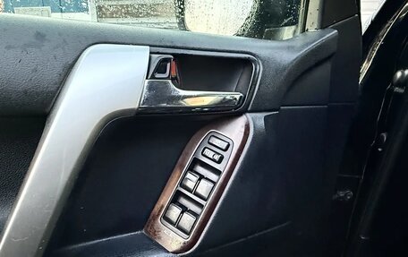 Toyota Land Cruiser Prado 150 рестайлинг 2, 2013 год, 2 890 000 рублей, 24 фотография