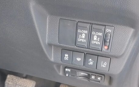 Honda Freed II, 2017 год, 1 560 000 рублей, 11 фотография