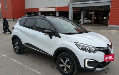 Renault Kaptur I рестайлинг, 2021 год, 1 850 000 рублей, 2 фотография