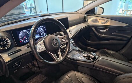 Mercedes-Benz CLS, 2018 год, 4 500 000 рублей, 13 фотография