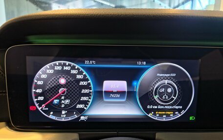 Mercedes-Benz CLS, 2018 год, 4 500 000 рублей, 19 фотография