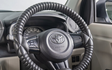 Toyota Passo III, 2017 год, 959 000 рублей, 10 фотография