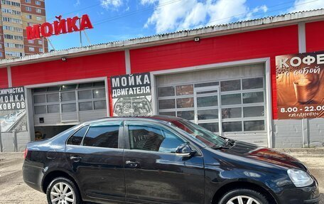 Volkswagen Jetta VI, 2009 год, 740 000 рублей, 3 фотография