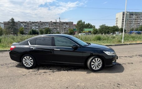 Honda Accord IX рестайлинг, 2013 год, 1 350 000 рублей, 17 фотография