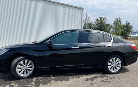 Honda Accord IX рестайлинг, 2013 год, 1 350 000 рублей, 26 фотография