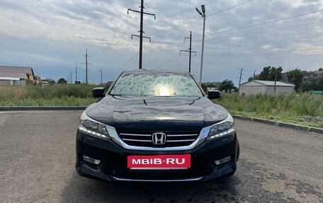 Honda Accord IX рестайлинг, 2013 год, 1 350 000 рублей, 31 фотография