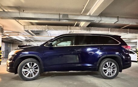Toyota Highlander III, 2014 год, 2 480 000 рублей, 2 фотография