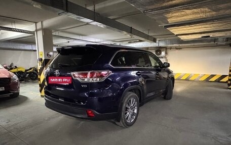 Toyota Highlander III, 2014 год, 2 480 000 рублей, 4 фотография