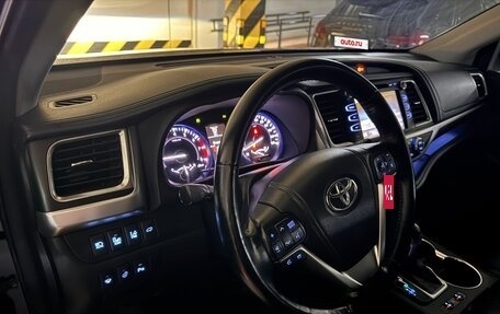 Toyota Highlander III, 2014 год, 2 480 000 рублей, 11 фотография