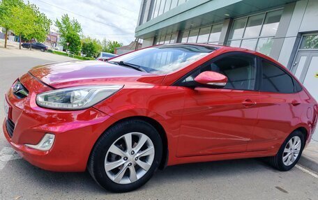Hyundai Solaris II рестайлинг, 2013 год, 720 000 рублей, 1 фотография