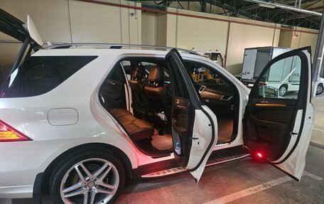 Mercedes-Benz M-Класс, 2014 год, 3 350 000 рублей, 4 фотография
