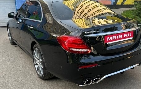 Mercedes-Benz E-Класс, 2018 год, 4 400 000 рублей, 3 фотография