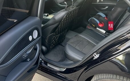 Mercedes-Benz E-Класс, 2018 год, 4 400 000 рублей, 11 фотография
