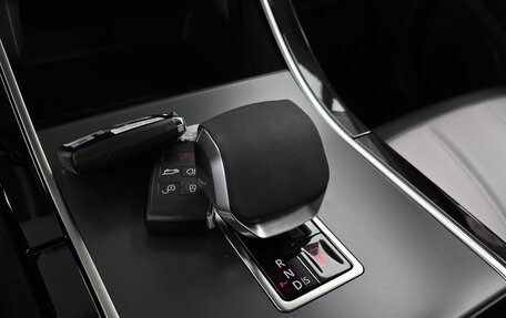 Land Rover Range Rover Evoque II, 2025 год, 5 795 000 рублей, 15 фотография