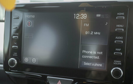 Toyota Yaris, 2021 год, 1 223 000 рублей, 14 фотография